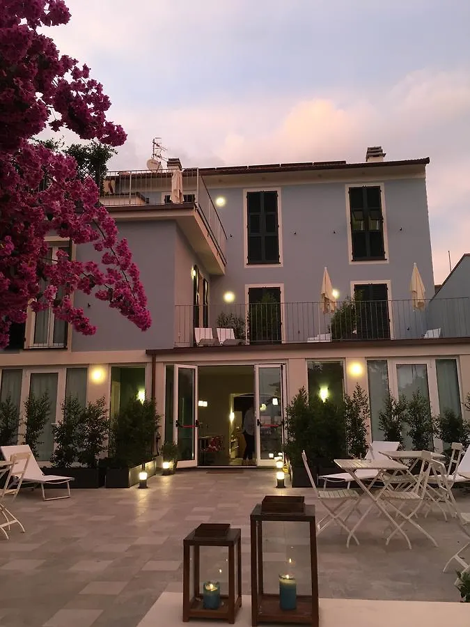 ***  Blu Hotel Lavagna İtalya