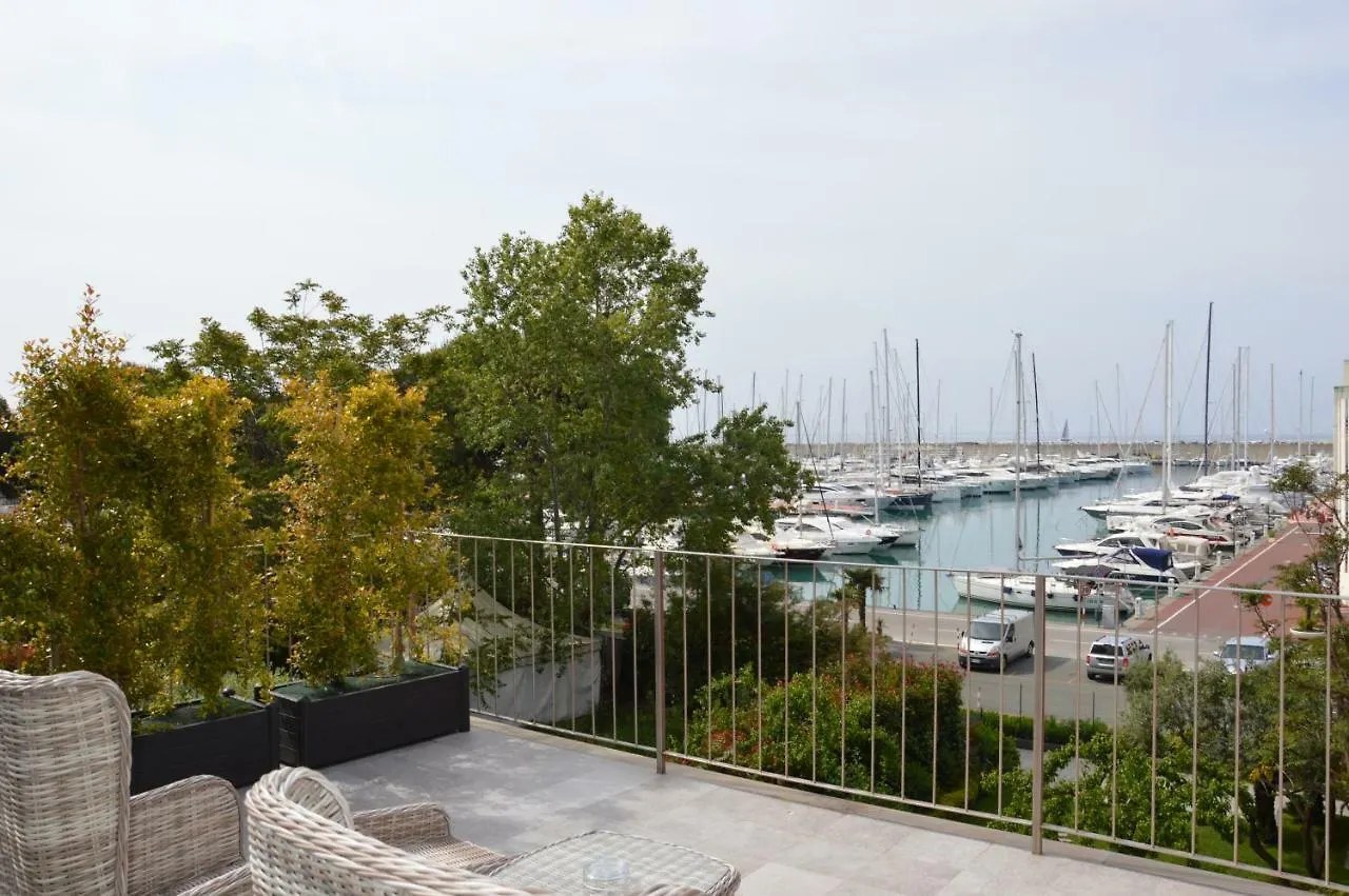 ***  Blu Hotel Lavagna İtalya