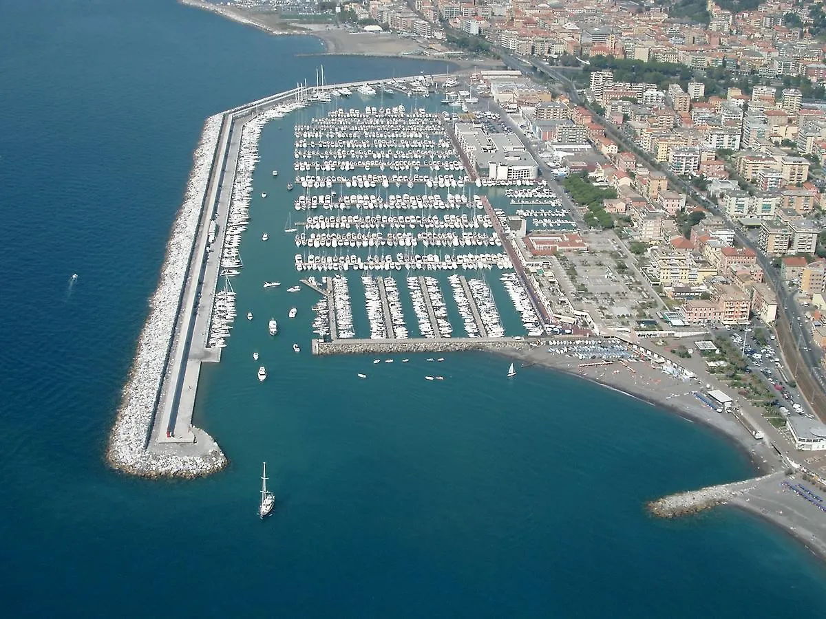 Blu Hotel Lavagna